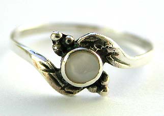 Wholesale jewelry manufacture - Twisted wave ring with mother of pearl