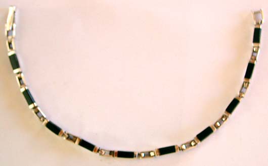 Mini strip pattern design genuine black onyx stone embedded sterling silver bracelet