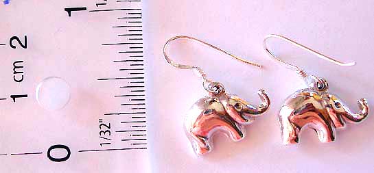 Elephant design sterling silver earring with fish hook to fit