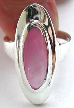 Oval pattern design sterling silver ring with oval shape pink color seashell inlaid