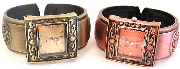 Red or brown copper color fashion sqaure shape bangle watch with pattern decor around clock face and bangle, randomly pick by our warehouse staffs