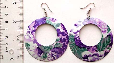 Light purple cut-out double circle design fish hook fashion earring with summer white flower decor