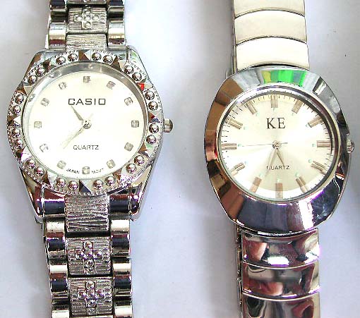 large watch face wholesaler supply man's watch and woman's watches