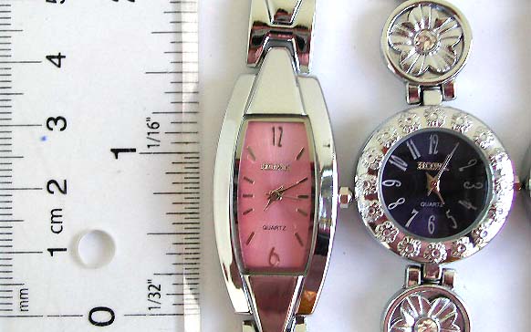 Fashion bracelet watch with assorted clock face and band design
