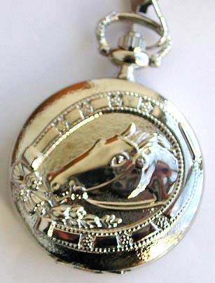 Fashion chain pocket locket watch with assorted carved-out pattern decor on cover