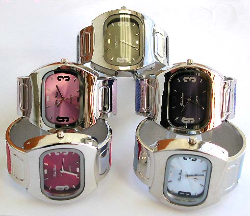 Fashion wide band bangle watch with enamel color decor on each side 
