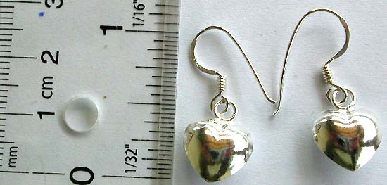 Sterling silver earring in heart shape pattern design with fish hook for convenience closure            

