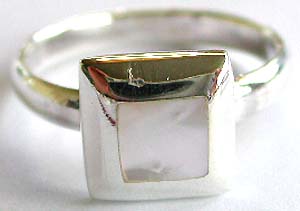 Sterling Silver at Low Prices. Sterling silver ring with a square shape mother of pearl seashell inlay at center

 
   