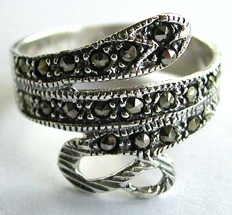 Wholesale gem stone jewelry of glitter marcasite. Sterling silver ring with multi marcastie stone embedded carved-out snake. 

  




