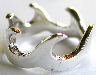 Wavy crown design 925. Sterling silver ring







 