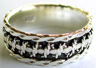 Sterling silver ring with black carved-in rope knot pattern decor around