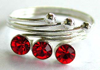 3 light red cz stone embedded sterling silver toe ring in triple ring bang design                 
