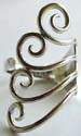 925. sterling silver ring with cut-out curvy pattern decor at center