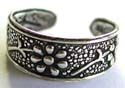Dotted flower with stem pattern decor sterling silver toering 