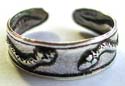 Sterling silver toering with carved-out double snake pattern decor 