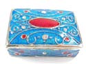 A rectangular shape enamel jewelry box motif robin line and oval shape inlaid with blue color