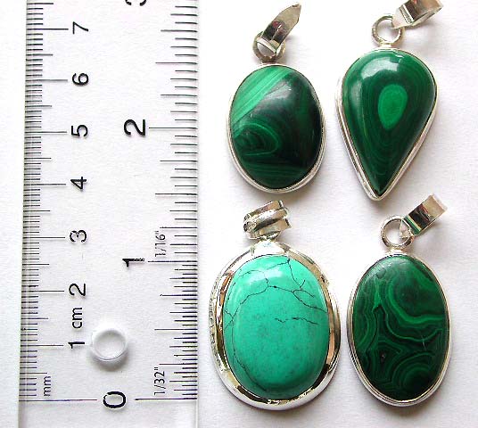Sterling silver pendant with assorted geometrical design malachite stone