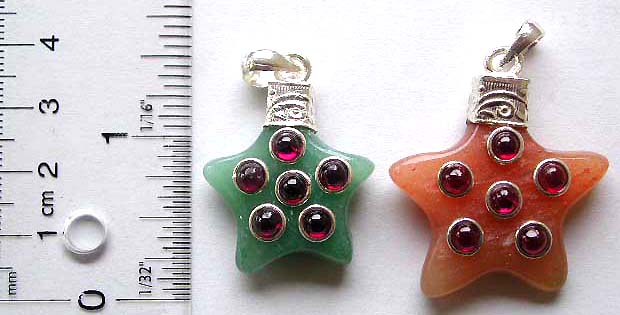 Sterling silver pendant made of green or orange stone in star pattern