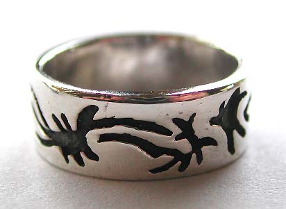 925. sterling silver ring with carved-in black tattoo fire 6 pattern