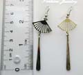 Carved-out fan shape design fashion earring with a long metal dangle suspended on bottom 