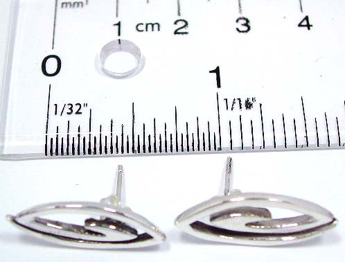 Sterling silver stud earring in carved-out double olive shape pattern design   
