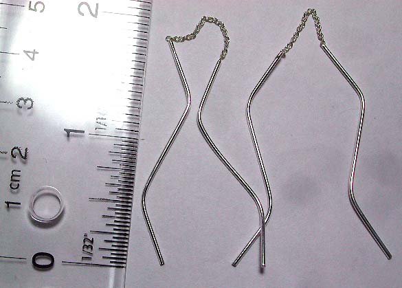 ear thread ( dangle string earring ) made of 925. sterling silver with mini chain holding a rounded curved strip on each side        
