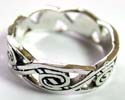 Sterling silver ring in Celtic knot work pattern design
