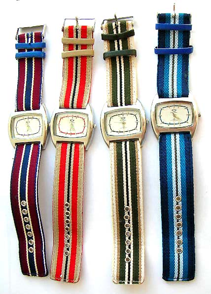 Fashion watch with triple color strip band design