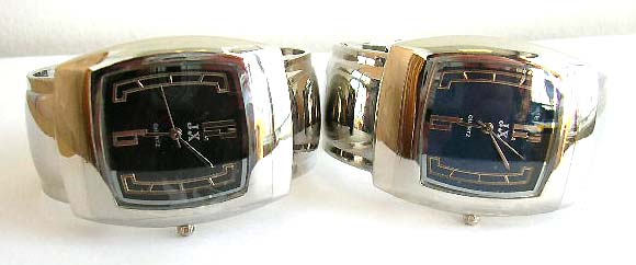Fashion bangle watch with curve edge rectangular clock face design