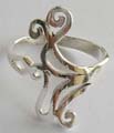 925. sterling silver ring with carved-out floral pattern central design