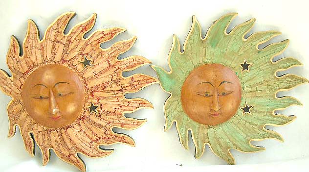 Green or red crack sun on fire ring wooden wall plaque, assorted color