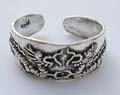 Sterling silver toe ring with carved-out 2 dragons facing each other pattern decor  