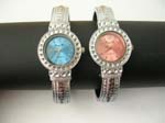 hin fashion silver bangle watch motif round clock face in blue and pink color