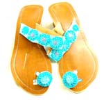 High heel imitation leather sandal with blue flower on first toe and 5 blue flower on instep parts