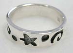 Sterling silver ring engraved tan pattern
