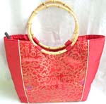 Assorted color and design Chinese wooden handle silk embroidered handbag 